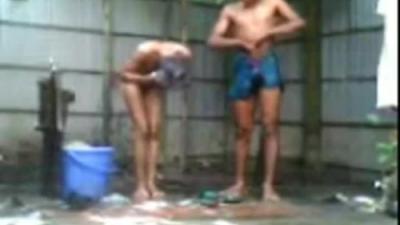 Bangladeshi fucking outdoor bath -sex india